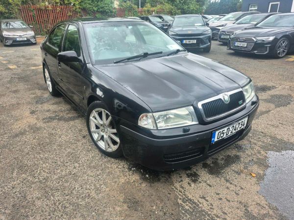 Skoda Octavia Hatchback, Petrol, 2005, Black