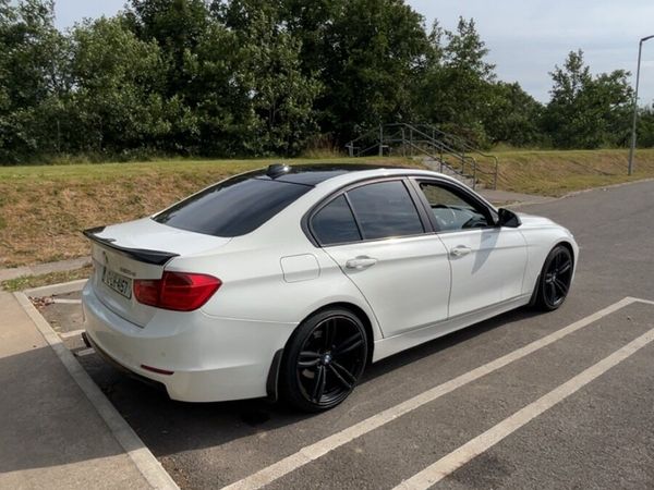 BMW 3-Series Saloon, Diesel, 2012, White
