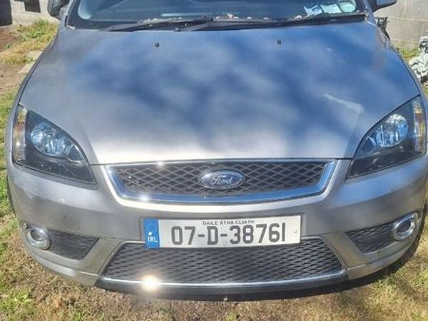 Ford Focus Saloon, Petrol, 2007, Silver