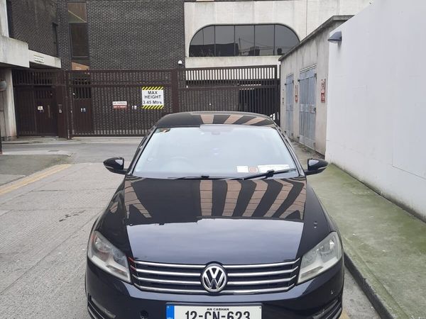 Volkswagen Passat Saloon, Diesel, 2012, Black