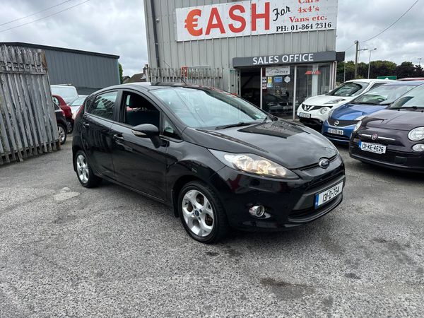 Ford Fiesta Hatchback, Petrol, 2013, Black