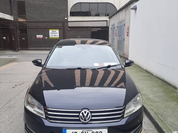 Volkswagen Passat Saloon, Diesel, 2012, Black