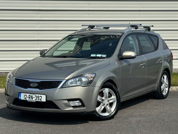 Kia Ceed MPV, Diesel, 2012, Silver