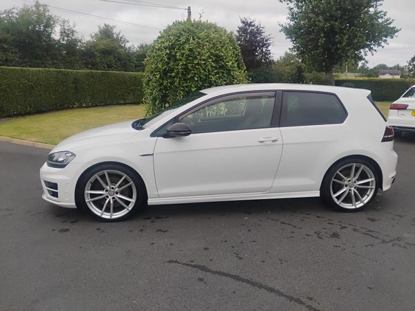 Volkswagen Golf Hatchback, Petrol, 2016, White