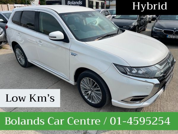 Mitsubishi Outlander SUV, Petrol Plug-in Hybrid, 2019, White