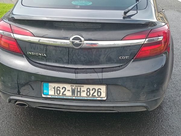 Opel Insignia Hatchback, Diesel, 2016, Black