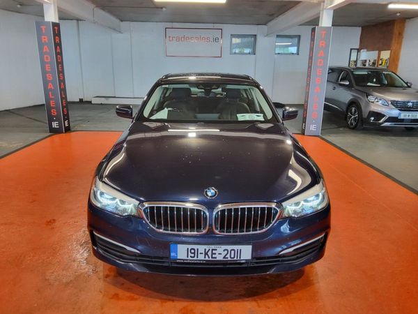 BMW 5-Series Saloon, Petrol Plug-in Hybrid, 2019, Blue