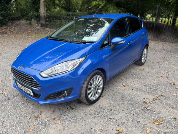 Ford Fiesta Hatchback, Petrol, 2013, Blue