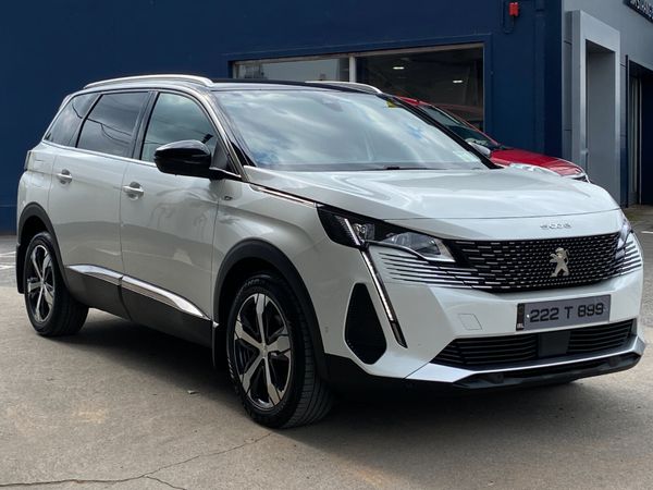 Peugeot 5008 MPV, Diesel, 2022, White