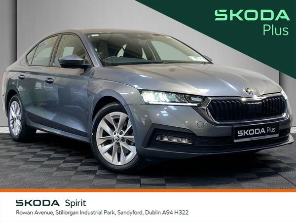 Skoda Octavia Saloon, Petrol, 2023, Grey