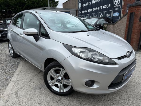 Ford Fiesta Hatchback, Petrol, 2010, Silver