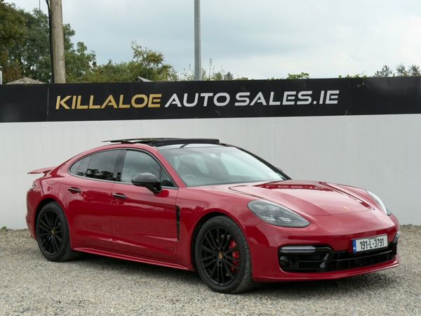 Porsche Panamera Hatchback, Petrol, 2019, Red