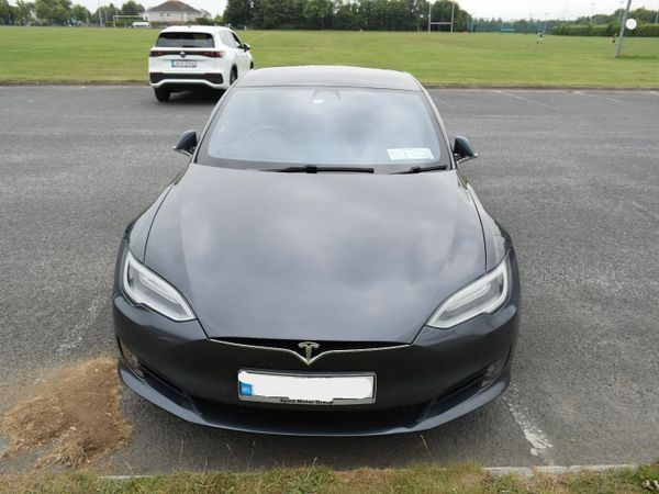 Tesla Model S Hatchback, Electric, 2017, Silver