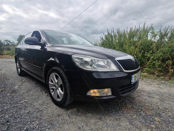 Skoda Octavia Saloon, Diesel, 2013, Black