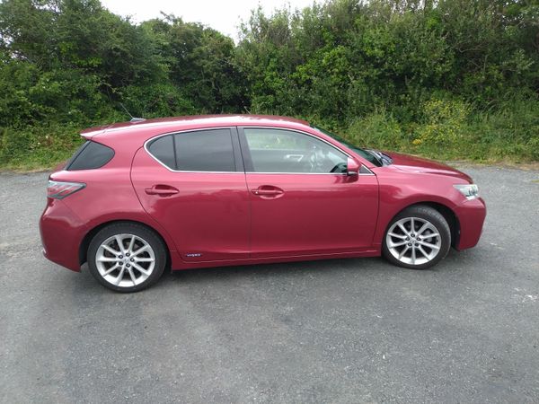 Lexus CT Hatchback, Petrol Hybrid, 2011, Red