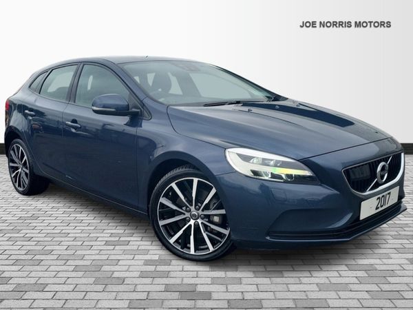 Volvo V40 Hatchback, Diesel, 2017, Blue