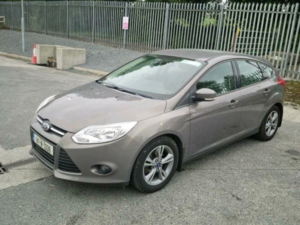 Ford Focus Hatchback, Diesel, 2014, Brown
