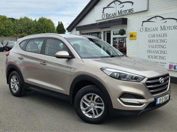 Hyundai Tucson MPV, Petrol, 2017, White