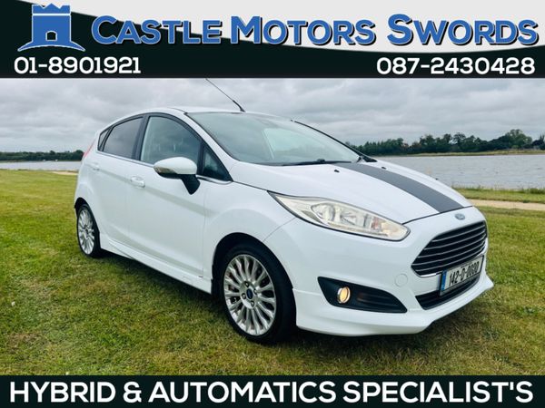 Ford Fiesta Hatchback, Petrol, 2014, White