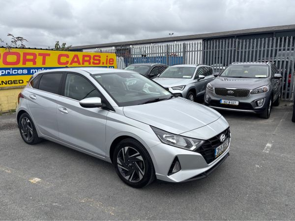 Hyundai i20 Hatchback, Petrol, 2021, Grey
