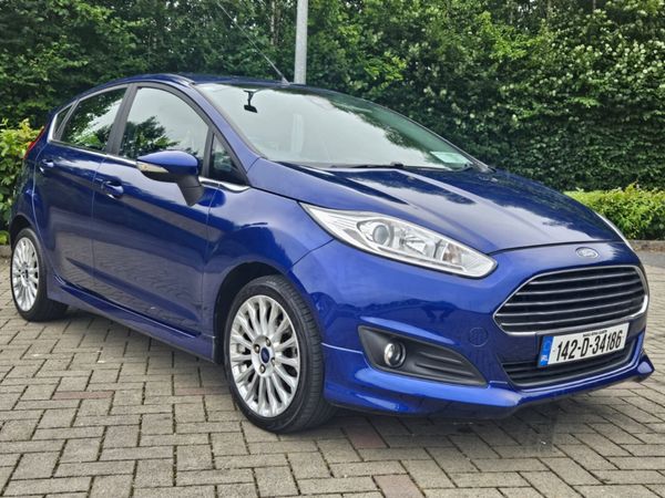 Ford Fiesta Hatchback, Petrol, 2014, Blue