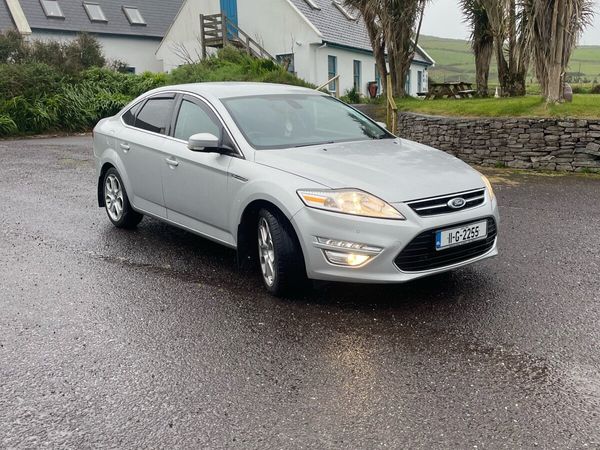 Ford Mondeo Saloon, Diesel, 2011, Silver