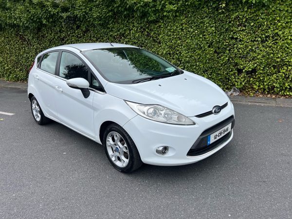 Ford Fiesta Hatchback, Petrol, 2012, White