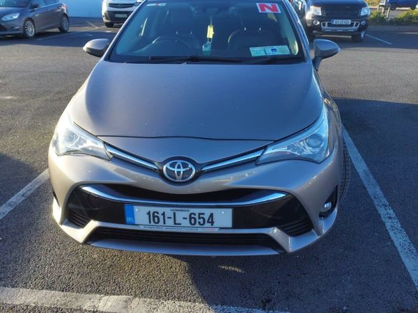 Toyota Avensis Saloon, Diesel, 2016, Bronze