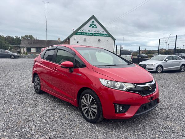 Honda Fit Hatchback, Petrol Hybrid, 2015, Red
