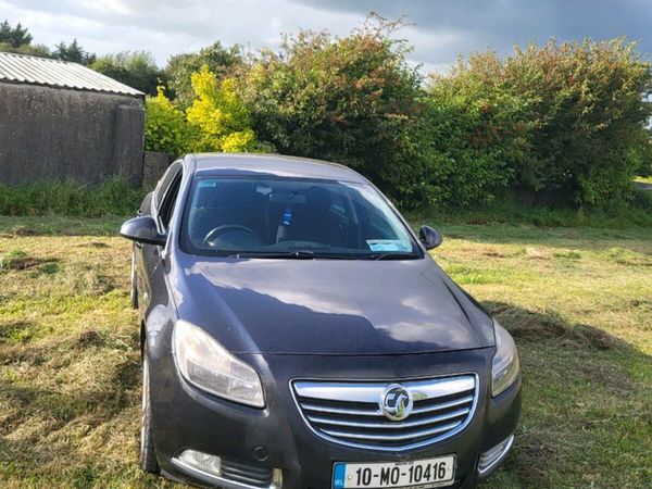 Vauxhall Insignia Hatchback, Diesel, 2010, Black