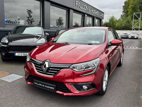 Renault Megane Saloon, Diesel, 2017, Red