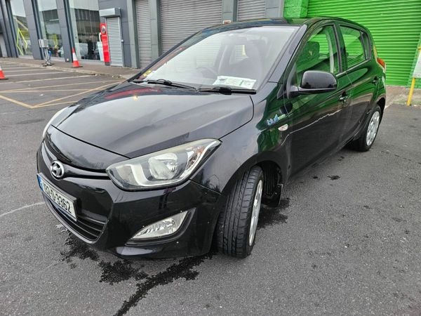 Hyundai i20 Hatchback, Petrol, 2013, Black