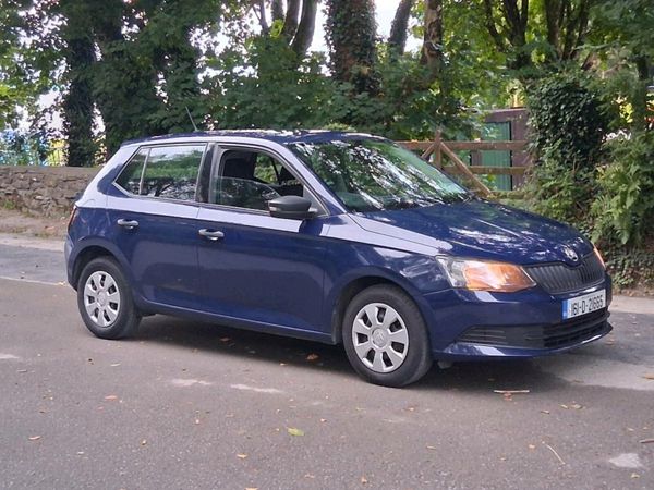 Skoda Fabia Hatchback, Petrol, 2016, Blue