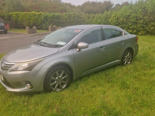 Toyota Avensis Saloon, Diesel, 2013, Grey