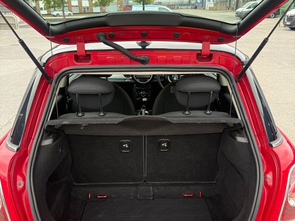 Mini Cooper Hatchback, Diesel, 2012, Red