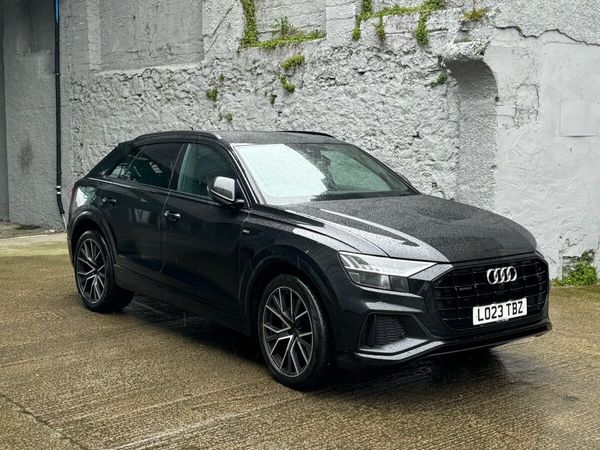 Audi Q8 SUV, Diesel Hybrid, 2023, Black