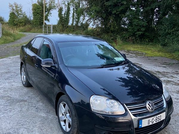 Volkswagen Jetta Saloon, Diesel, 2011, Black