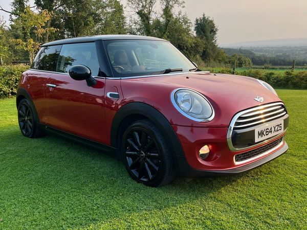 Mini Cooper Hatchback, Diesel, 2014, Red