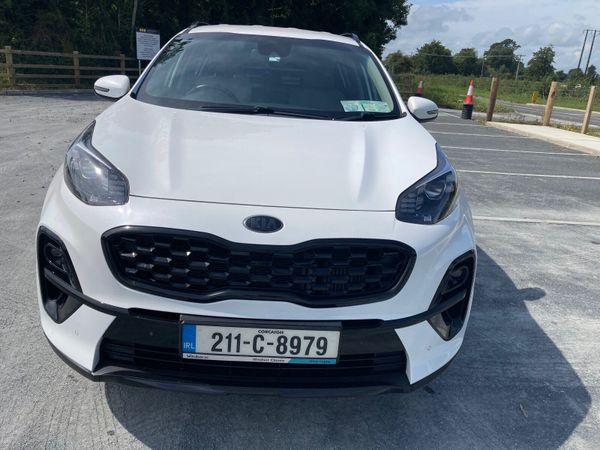 Kia Sportage SUV, Diesel Hybrid, 2021, White