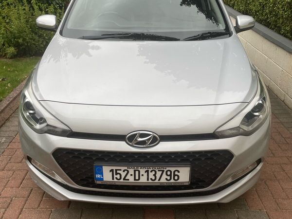 Hyundai i20 Hatchback, Petrol, 2015, Silver