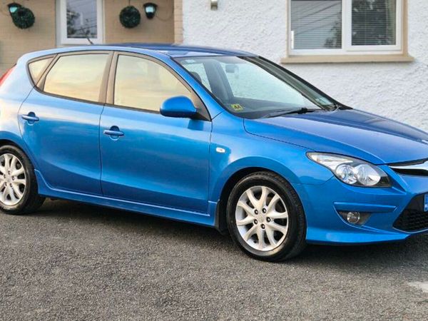 Hyundai i30 Hatchback, Diesel, 2011, Blue