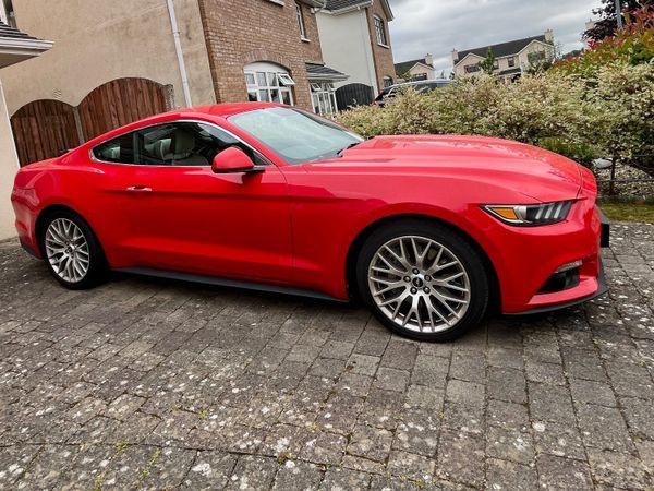Ford Mustang Coupe, Petrol, 2016, Red