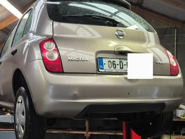 Nissan Micra Hatchback, Petrol, 2006, Gold