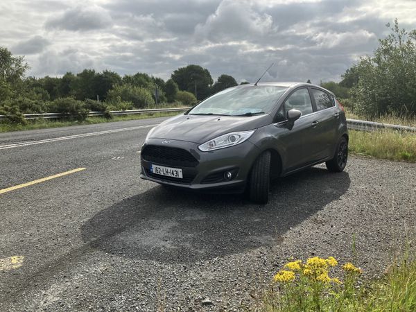 Ford Fiesta Hatchback, Diesel, 2016, Grey
