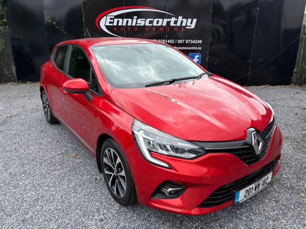 Renault Clio Hatchback, Petrol, 2020, Red