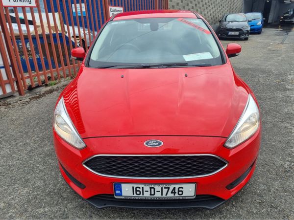 Ford Focus Hatchback, Diesel, 2016, Red