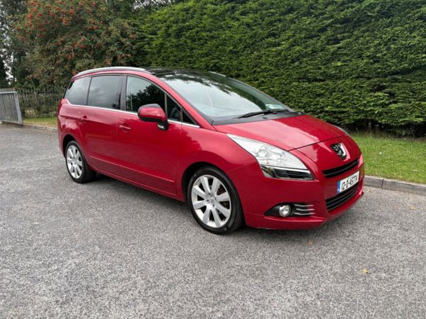 Peugeot 5008 MPV, Diesel, 2012, Red