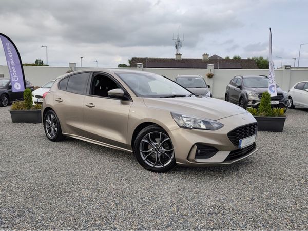 Ford Focus Hatchback, Diesel, 2019, Silver