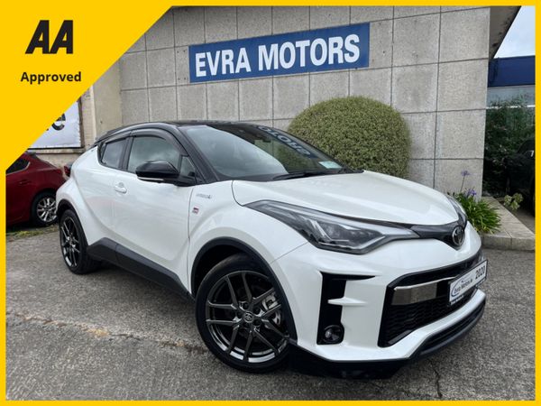 Toyota C-HR SUV, Petrol Hybrid, 2020, White