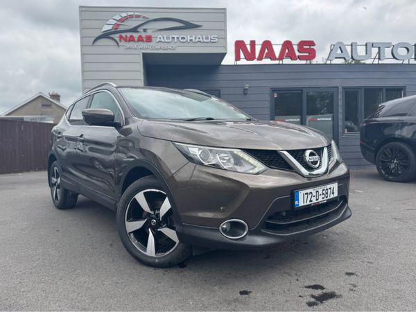 Nissan Qashqai MPV, Petrol, 2017, Brown